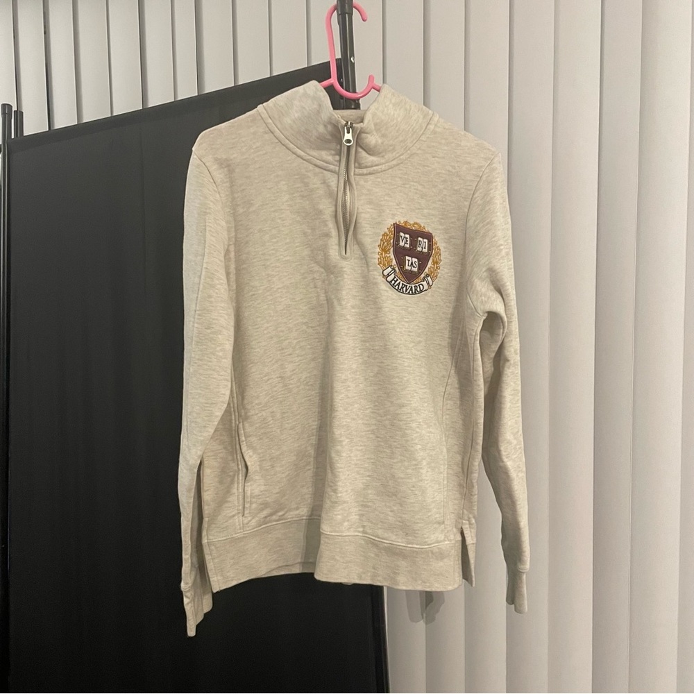 Harvard 1/4 zip sweater with pockets - medium